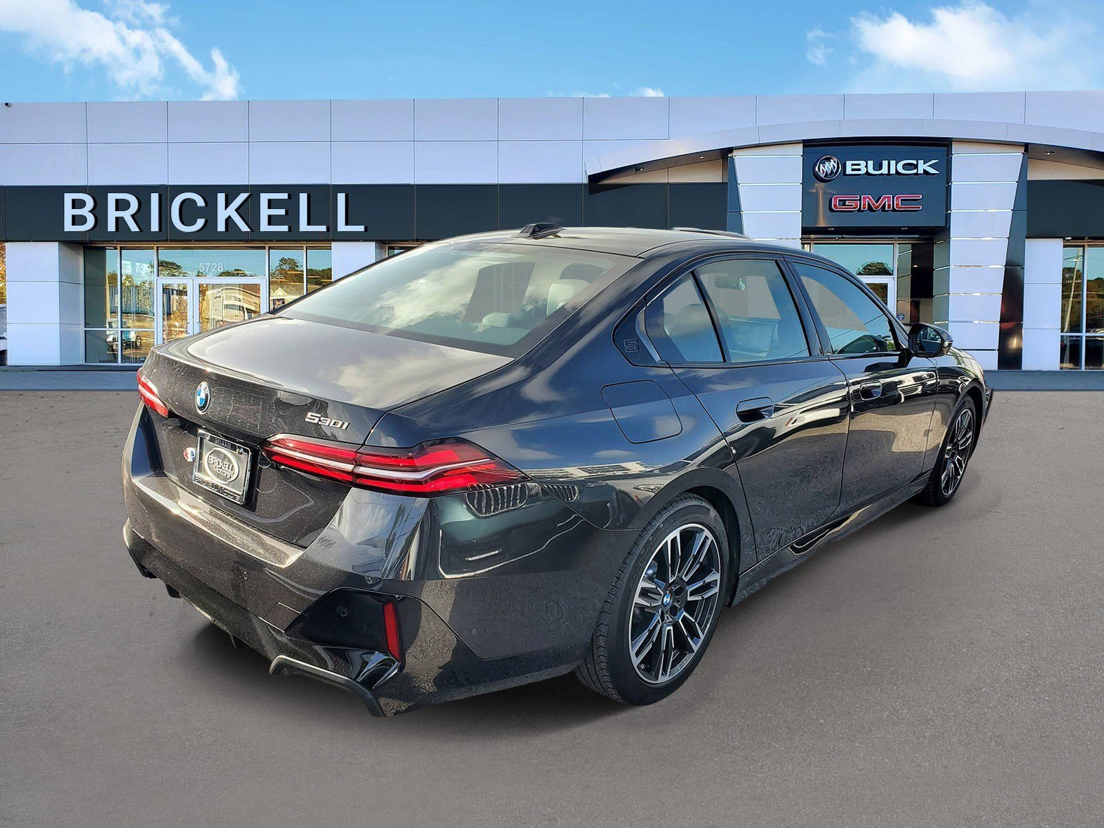 Used 2025 BMW 530i RWD image 3