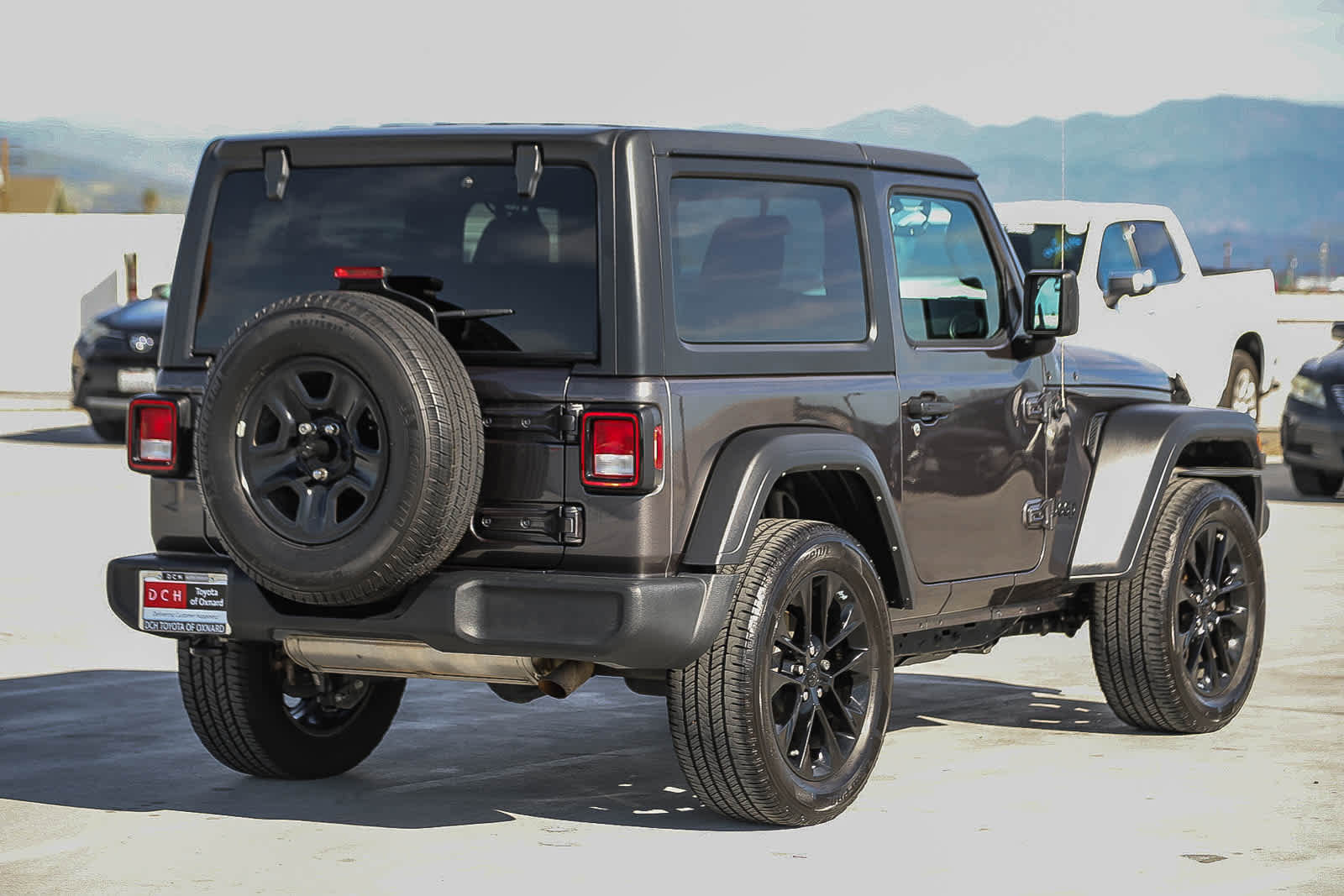 Used 2022 Jeep Wrangler Sport image 5