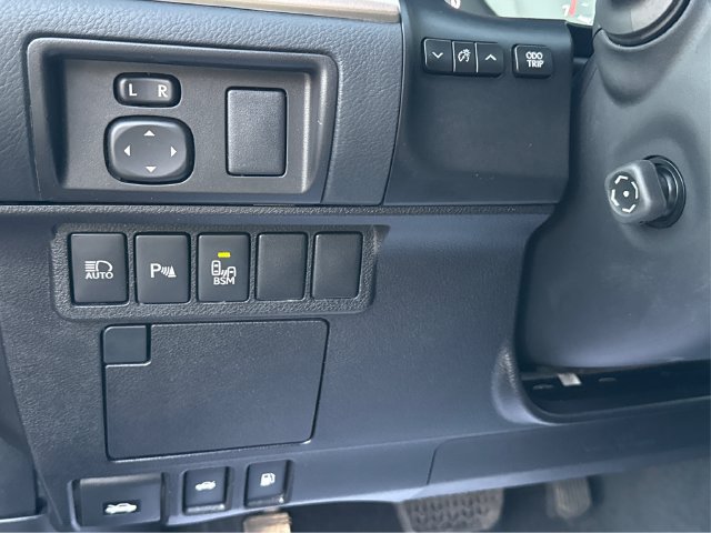 Used 2018 Lexus ES 350 w/ Luxury Package w/Wood Trim FWD image 34