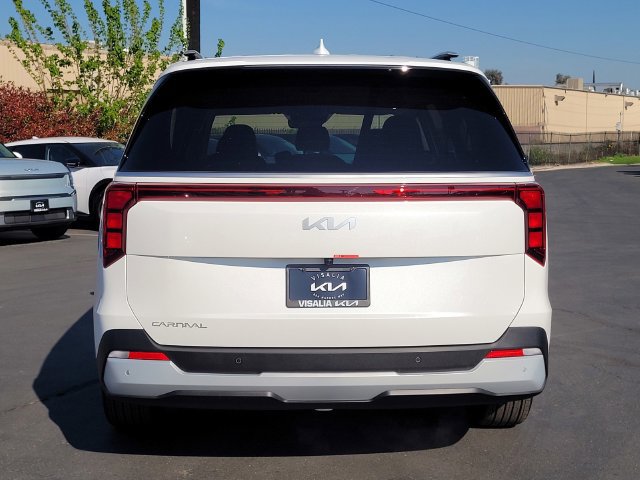 New 2026 Kia Carnival EX FWD image 6