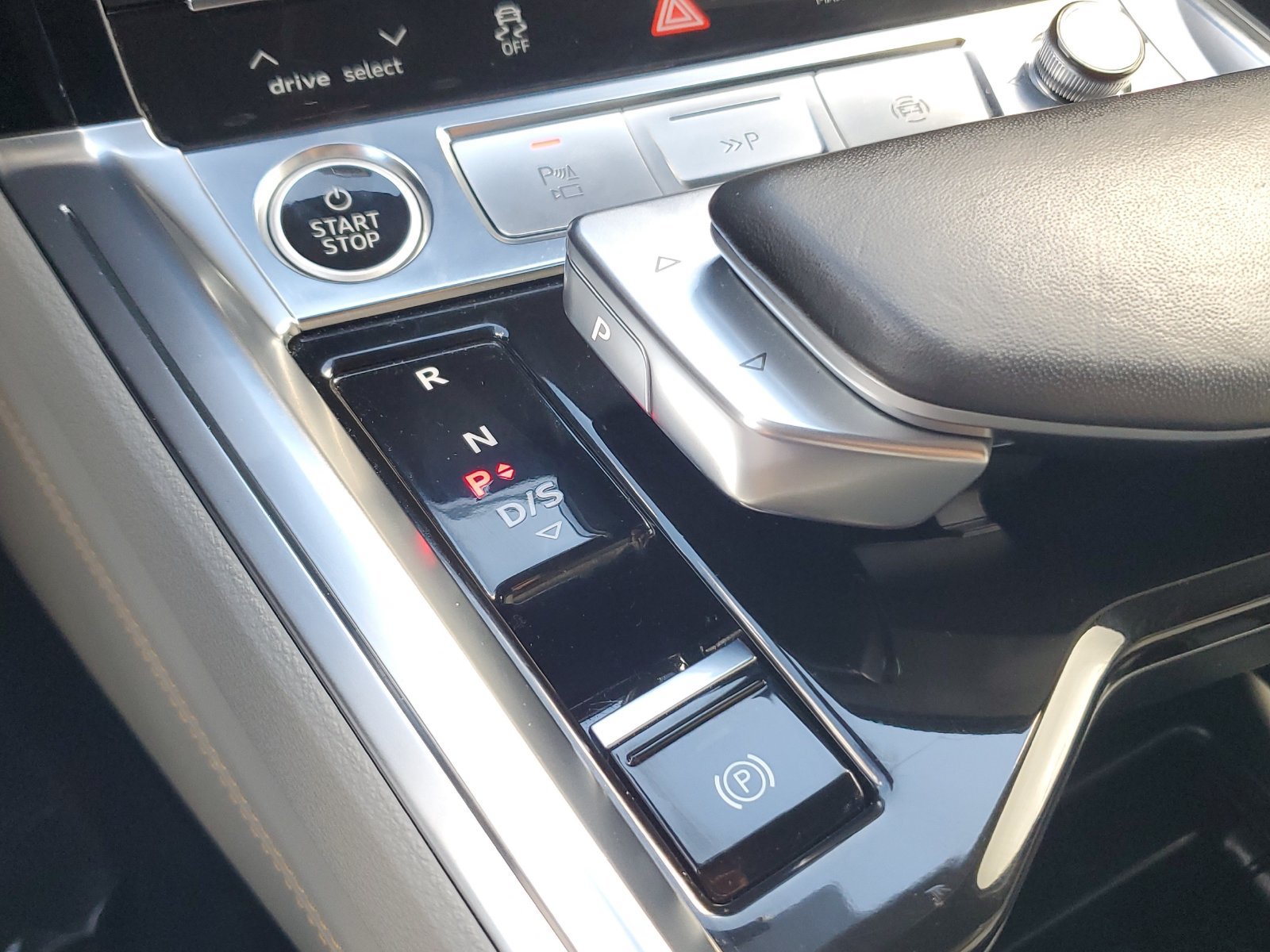 Used 2024 Audi Q8 e-tron Premium Plus w/ Prestige Package AWD/4WD image 27