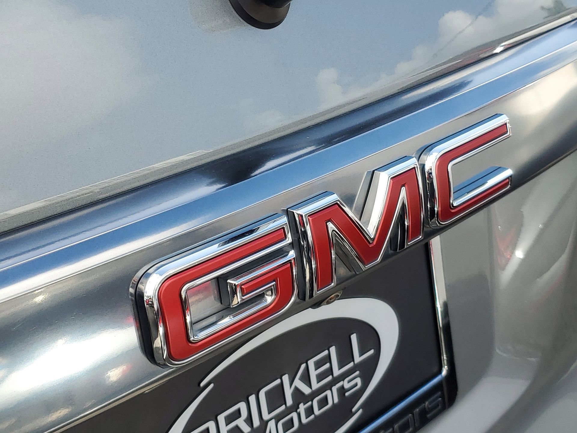 Used 2023 GMC Acadia AT4 w/ LPO, Floor Liner Package image 7