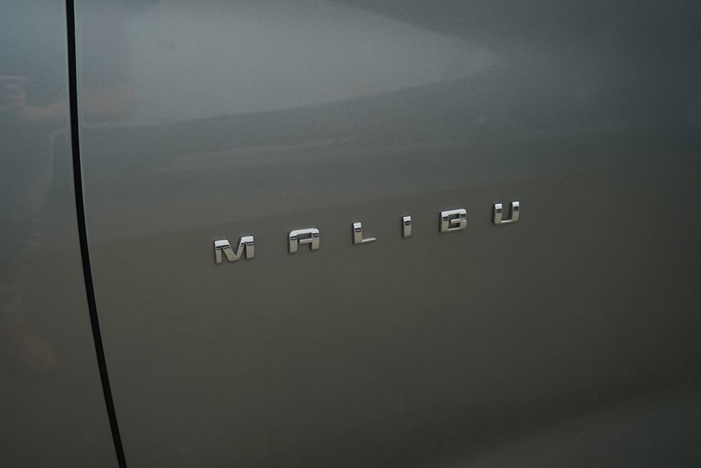 Used 2024 Chevrolet Malibu LT FWD image 21