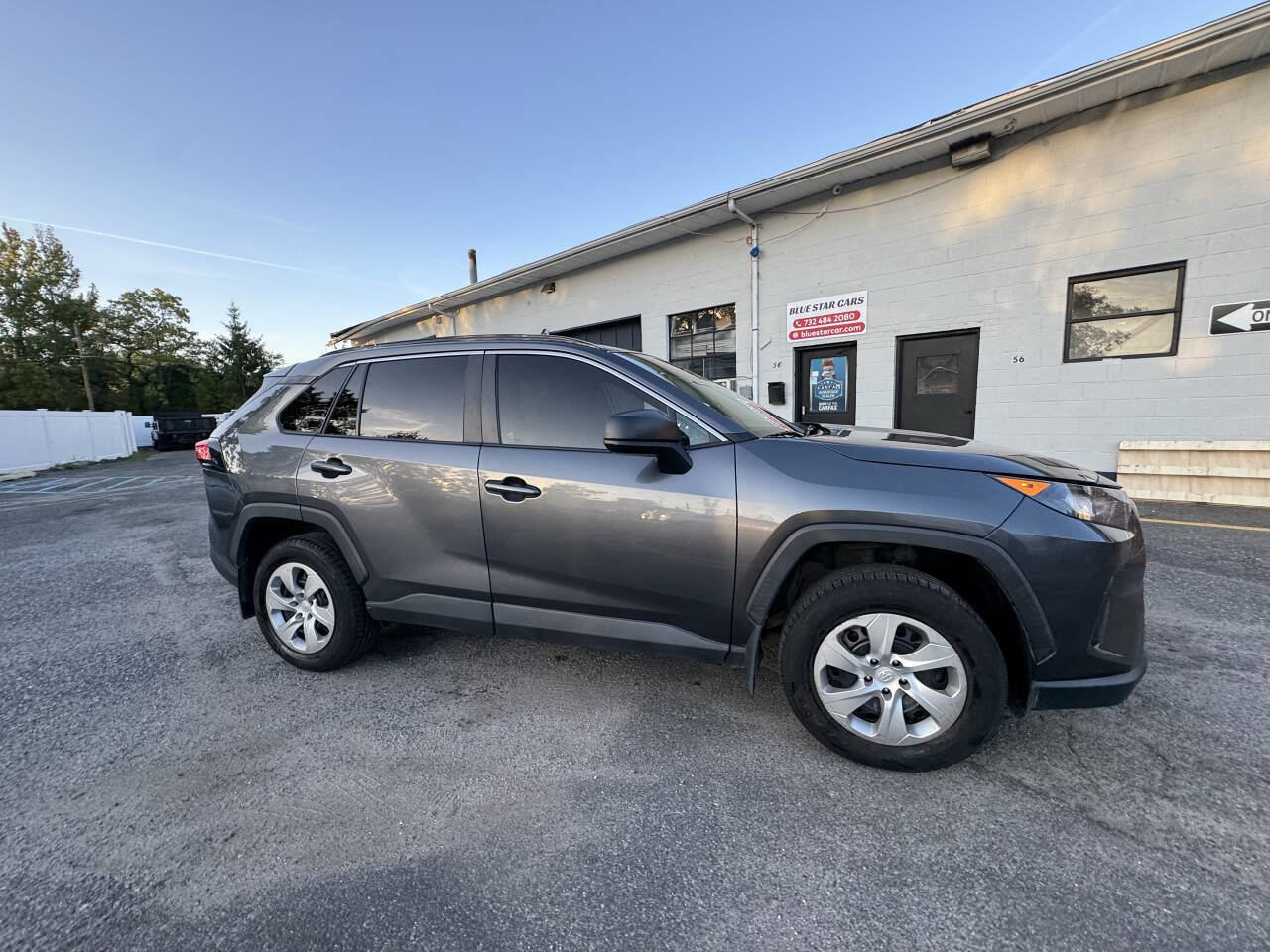 Used 2020 Toyota RAV4 LE image 7