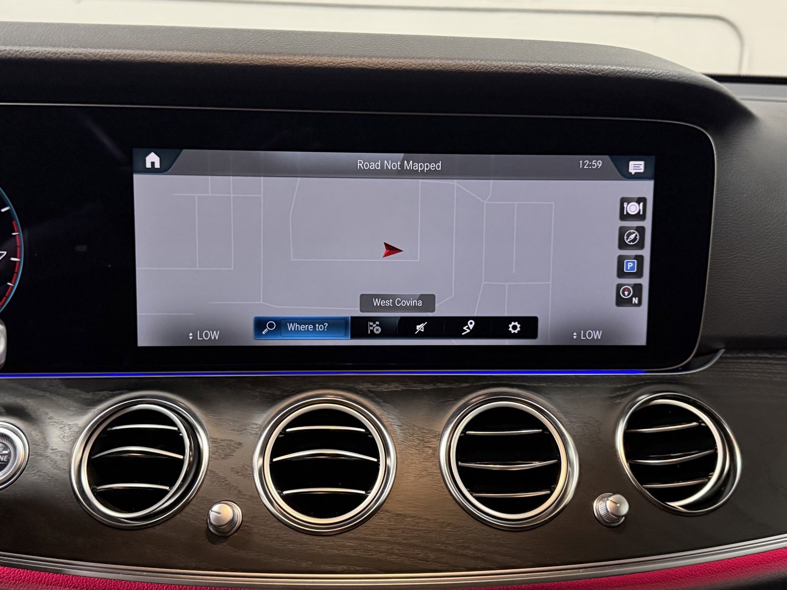 Used 2023 Mercedes-Benz E 350 Sedan image 32