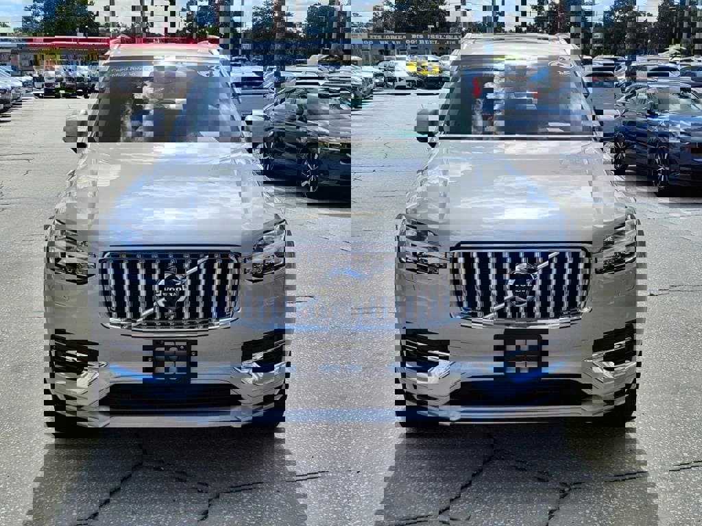 Certified 2024 Volvo XC90 T8 Plus w/ Protection Package Premier image 2