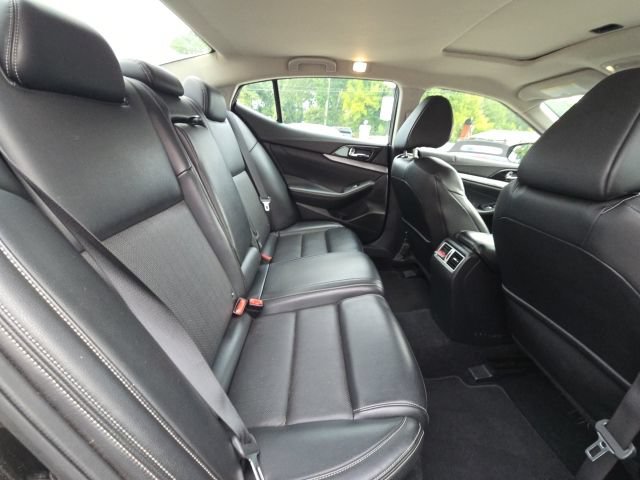 Used 2017 Nissan Maxima 3.5 SV FWD image 11