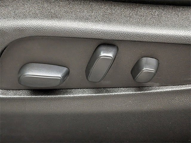 Certified 2023 Cadillac XT4 Premium Luxury w/ Cold Weather Package image 18