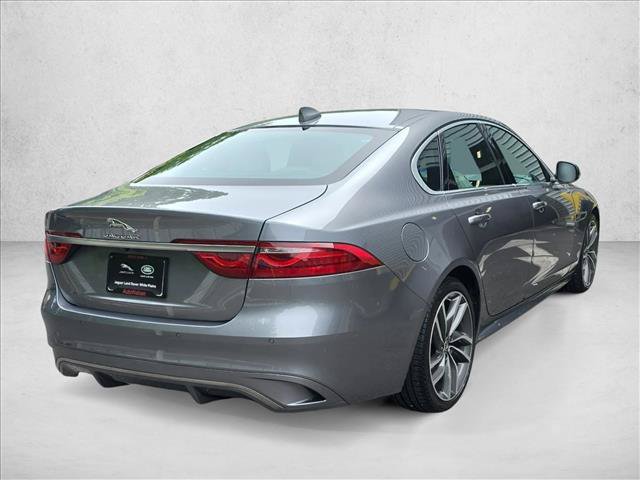 Used 2024 Jaguar XF R-Dynamic SE AWD/4WD image 5