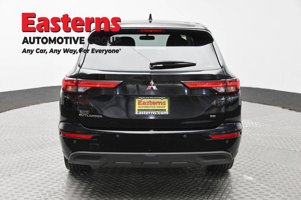 Used 2024 Mitsubishi Outlander SE AWD/4WD image 5