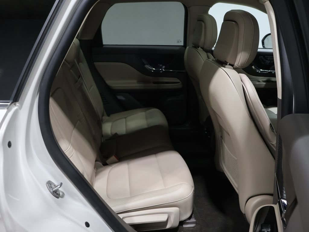 Used 2022 Lincoln Corsair Reserve w/ Equipment Group 201A image 21