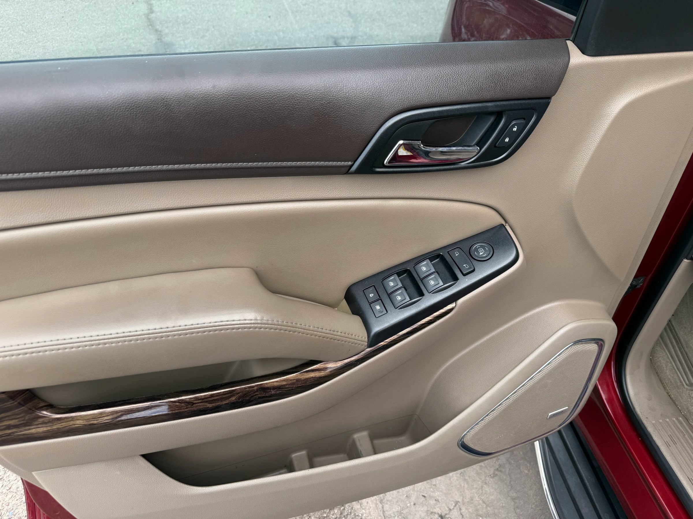 Used 2018 GMC Yukon SLE w/ SLE Value Package RWD image 10