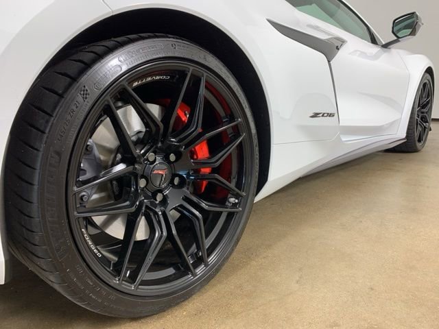 Used 2023 Chevrolet Corvette Z06 w/ Engine Appearance Package RWD image 9