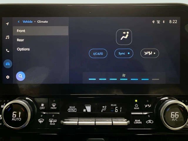 Used 2024 Toyota Highlander Limited AWD/4WD image 39