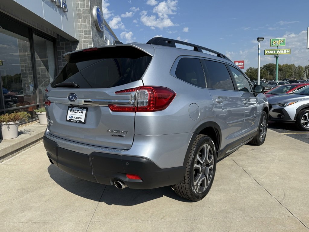 Used 2024 Subaru Ascent Limited image 2