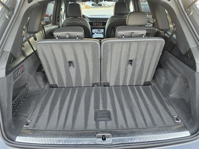 Used 2023 Audi Q7 3.0T Prestige w/ Prestige Package image 14
