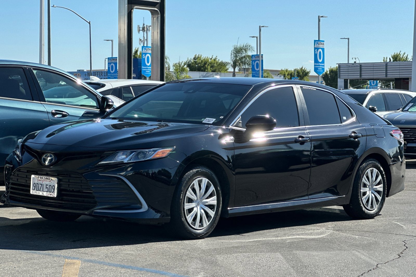 Used 2023 Toyota Camry LE image 8