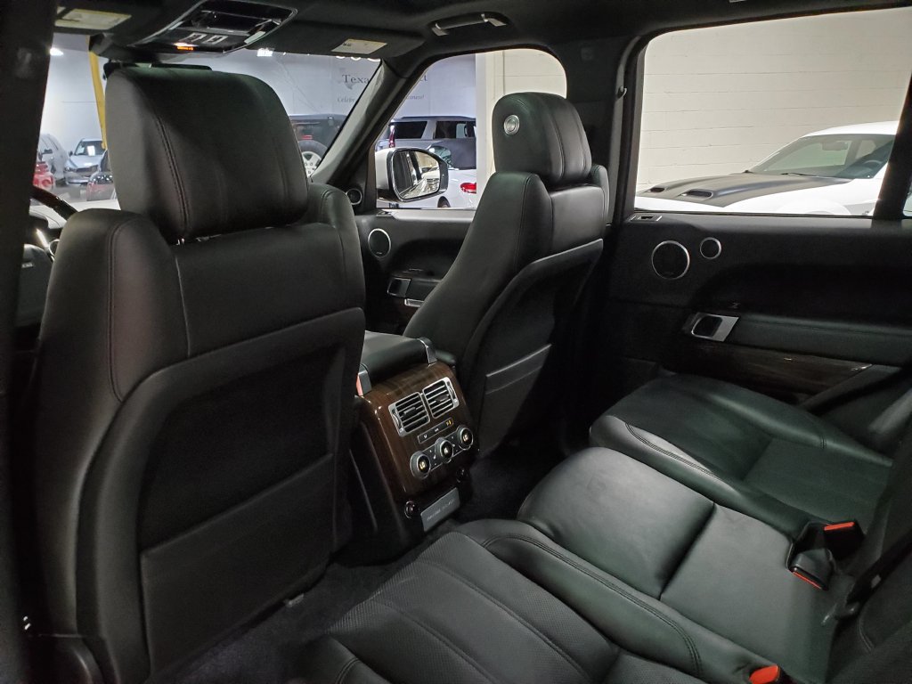 Used 2017 Land Rover Range Rover Supercharged AWD/4WD image 25