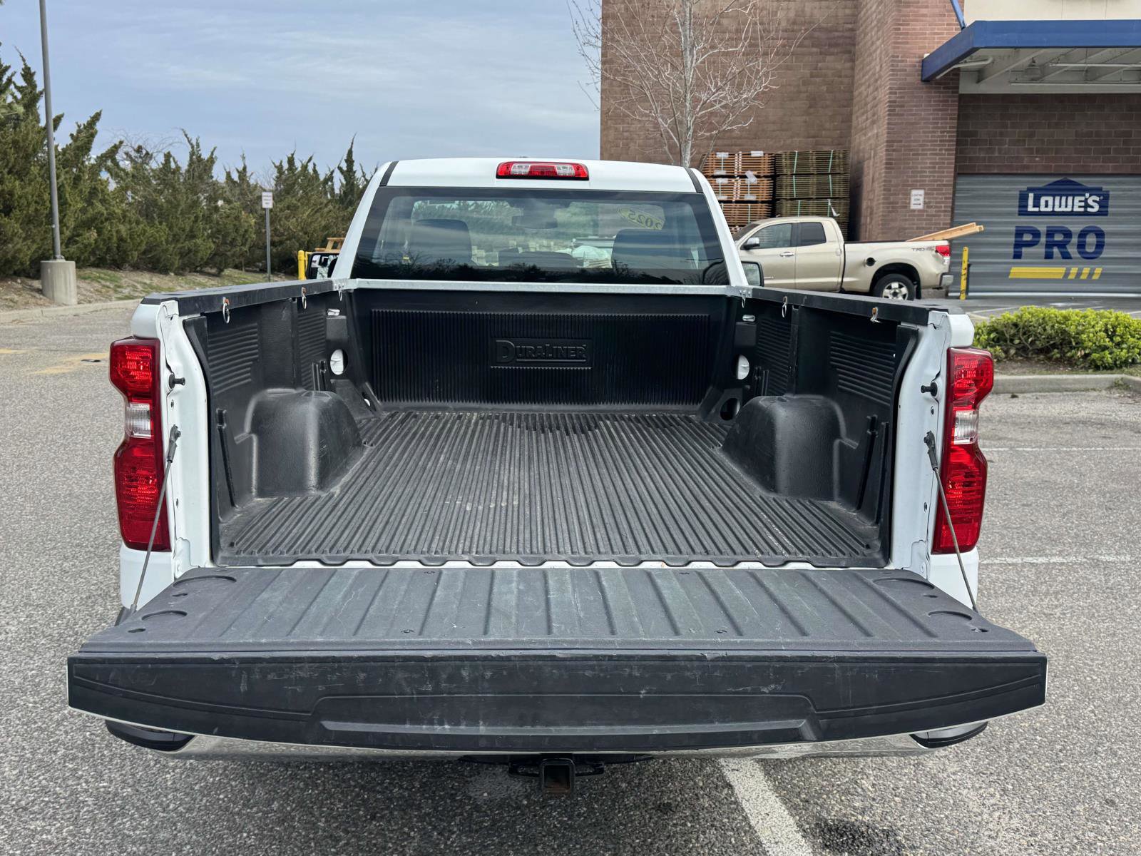 Used 2025 Chevrolet Silverado 1500 W/T image 16