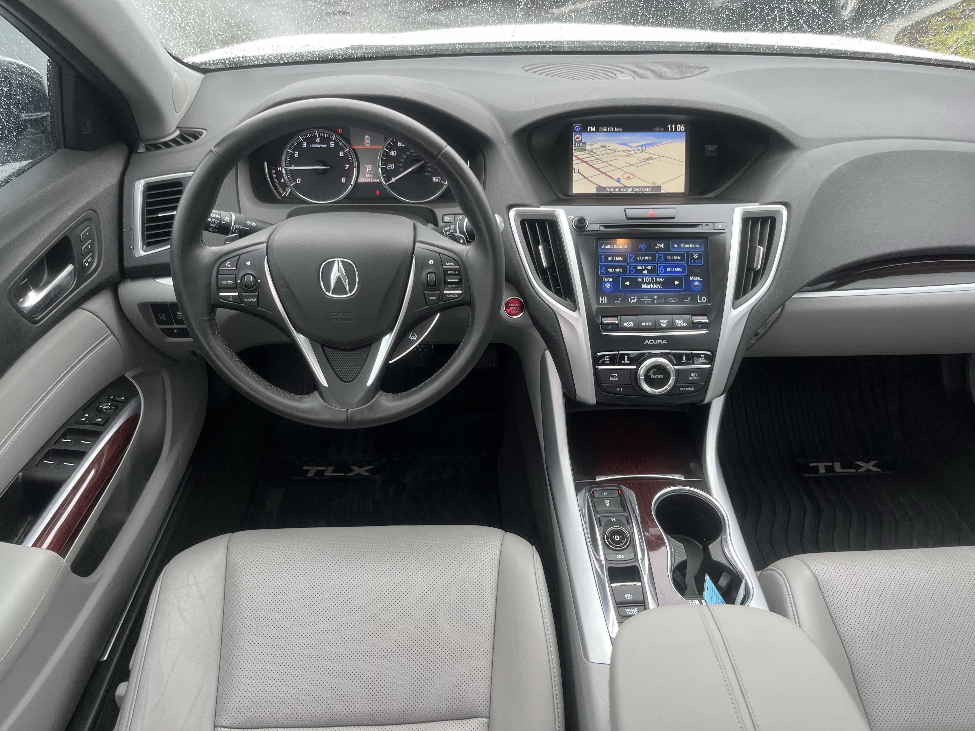 Used 2016 Acura TLX V6 SH-AWD w/ Technology Pkg image 11