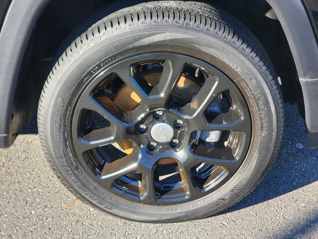 Certified 2022 Jeep Compass Latitude w/ Sun and Sound Group image 4