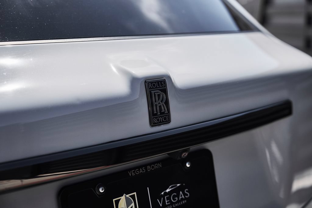 Used 2024 Rolls-Royce Cullinan Black Badge w/ Dark Exterior Package AWD/4WD image 12