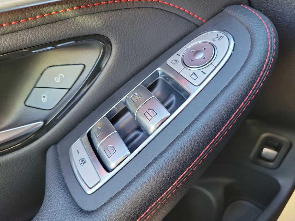 Used 2022 Mercedes-Benz GLC 43 AMG 4MATIC image 23