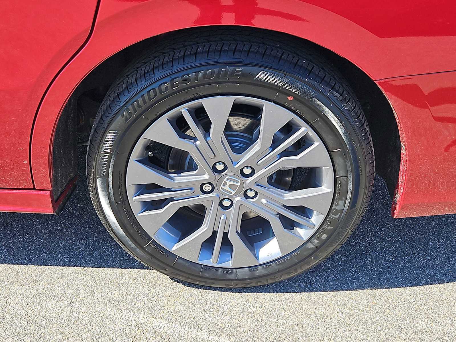 Certified 2025 Honda Odyssey Touring image 30