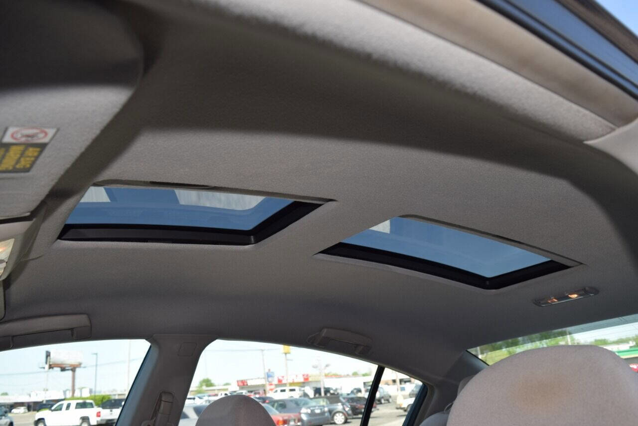 Used 2005 Nissan Maxima 3.5 SE image 24