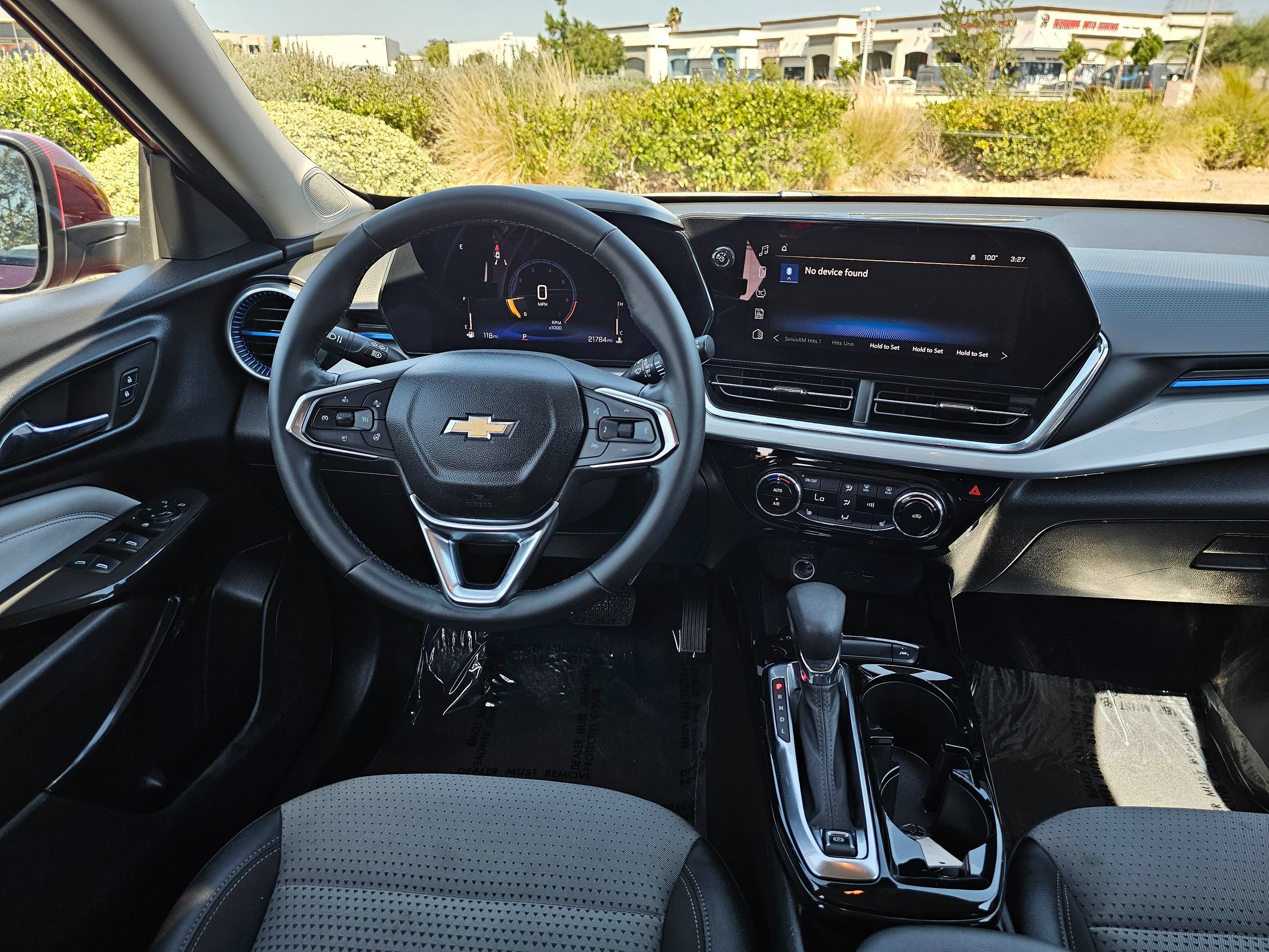 Used 2025 Chevrolet Trax LT w/ Driver Confidence Package FWD image 23