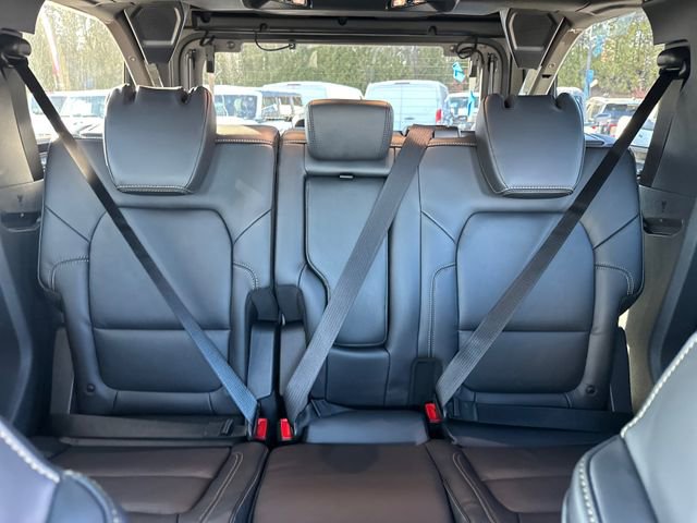 New 2025 Ford Bronco Badlands image 18