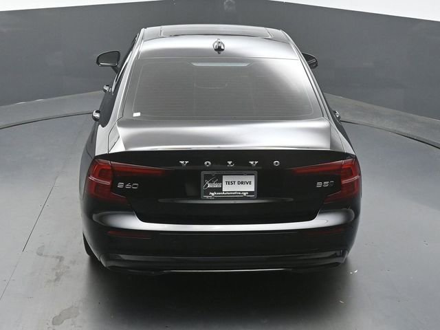 Certified 2025 Volvo S60 B5 Plus AWD/4WD image 44