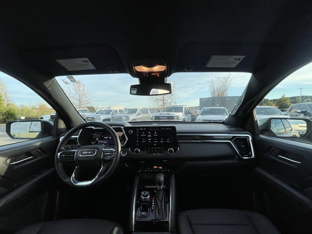 Used 2024 GMC Canyon Elevation w/ Elevation Premium Package image 27