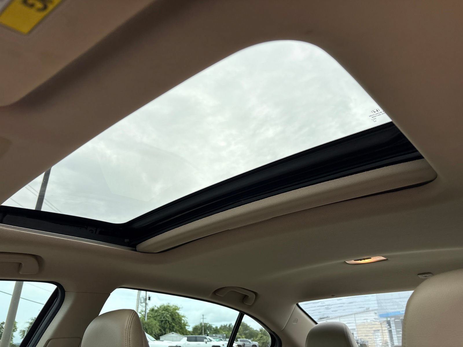 Used 2017 Honda Accord EX-L image 10