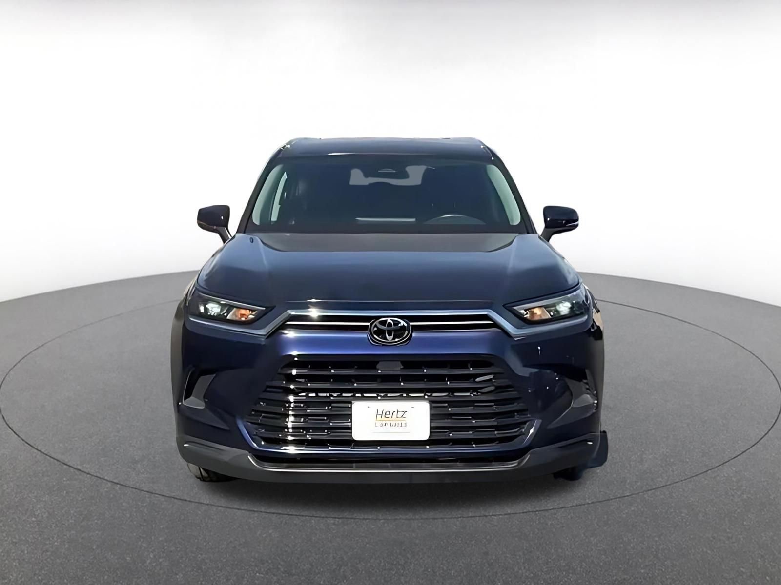 Used 2025 Toyota Grand Highlander FWD image 4