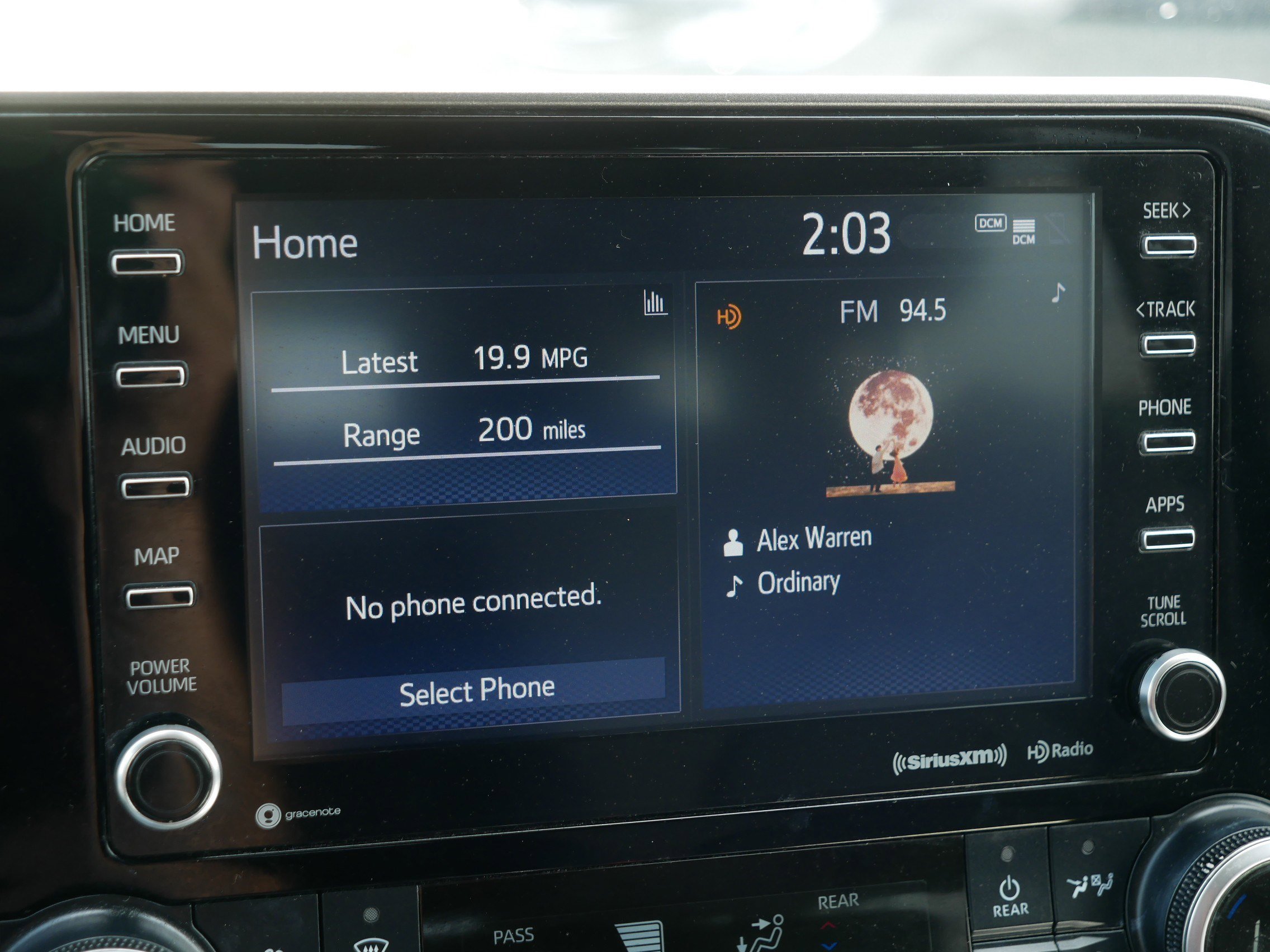 Used 2021 Toyota Highlander LE AWD/4WD image 22