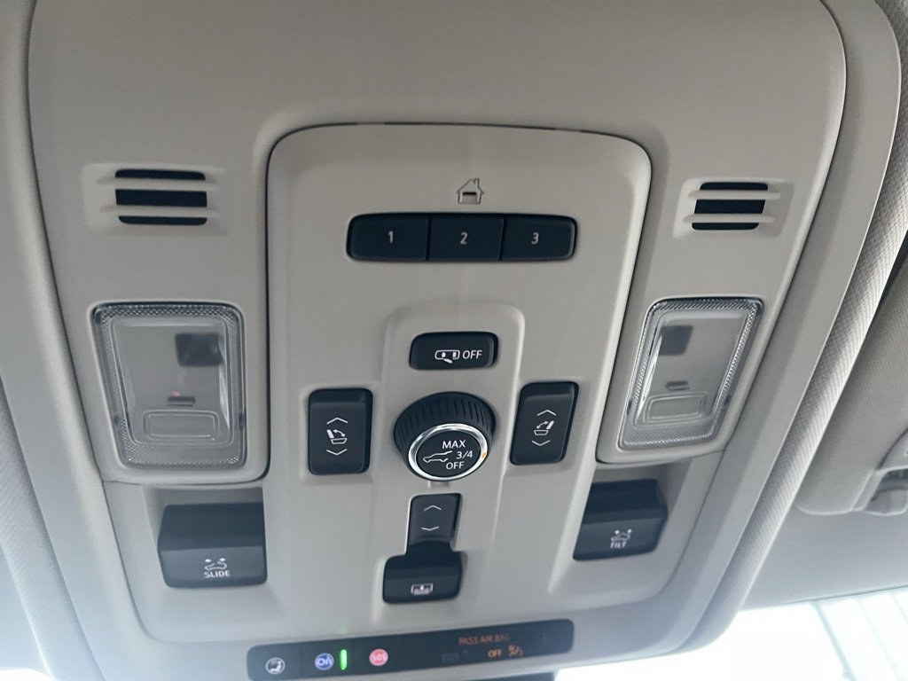 Used 2023 GMC Yukon Denali image 34