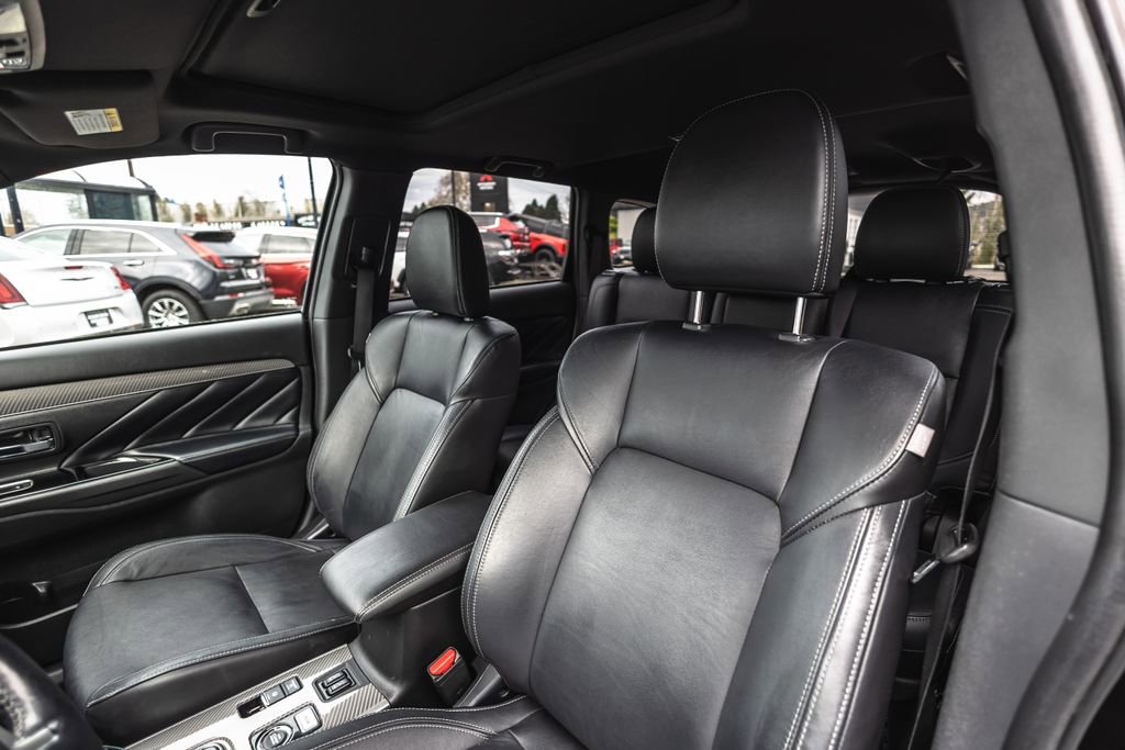 Used 2019 Mitsubishi Outlander GT image 22