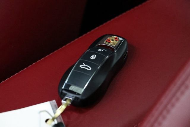 Used 2019 Porsche 911 Carrera 4S image 38
