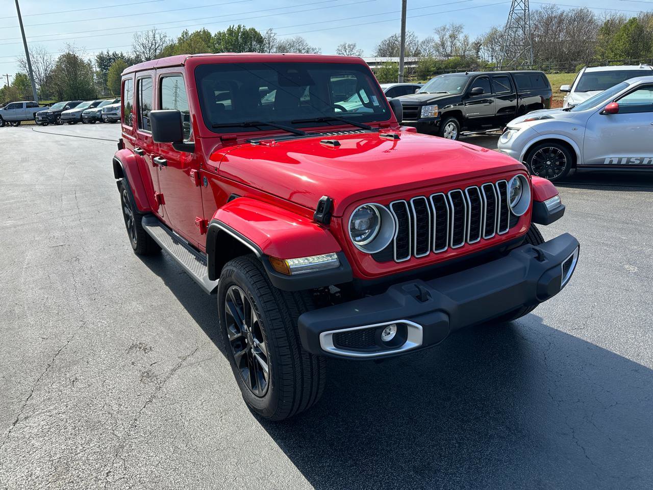 Used 2025 Jeep Wrangler Sahara image 6