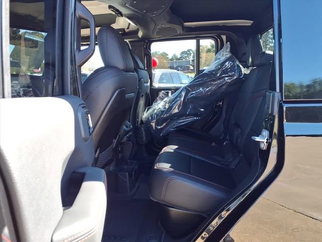 New 2025 Jeep Gladiator Rubicon image 17
