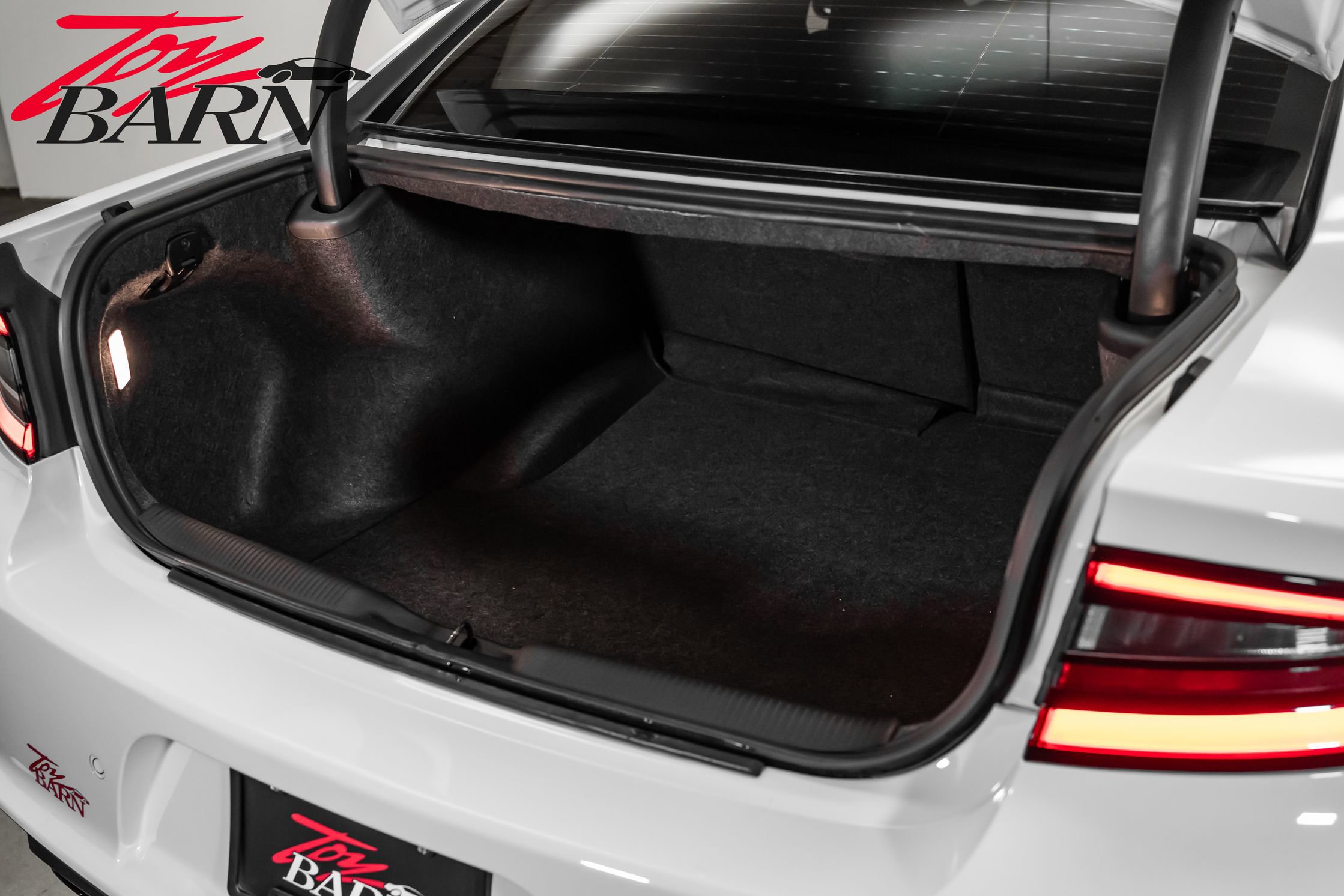 Used 2022 Dodge Charger SRT Hellcat w/ Harman/Kardon Audio Group image 44