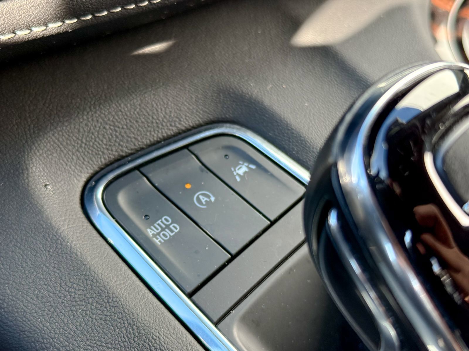 Used 2023 Cadillac Escalade Premium Luxury image 22