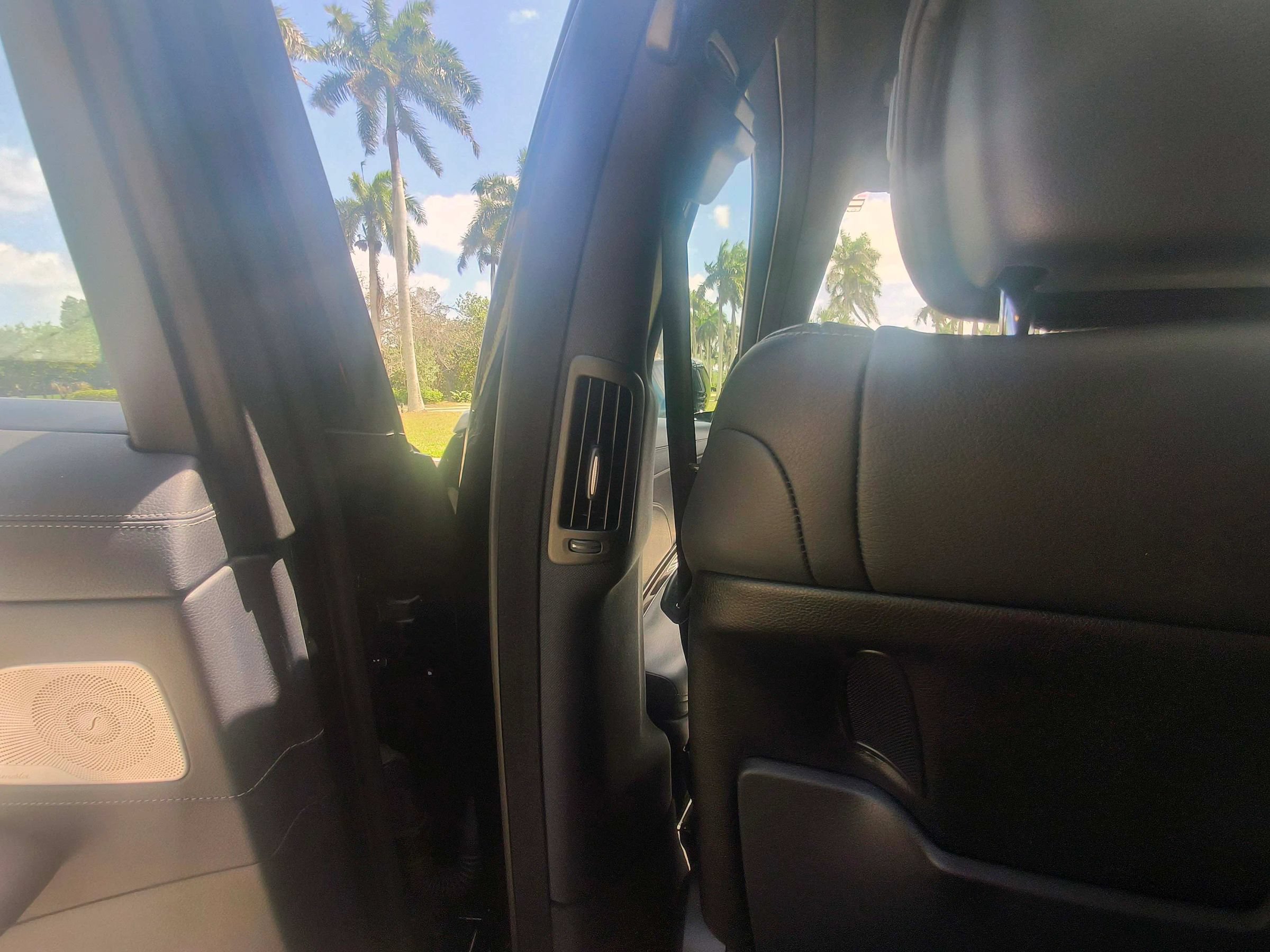 Used 2015 Mercedes-Benz S 550 Sedan image 28