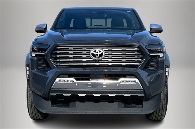 Used 2024 Toyota Tacoma Limited image 3