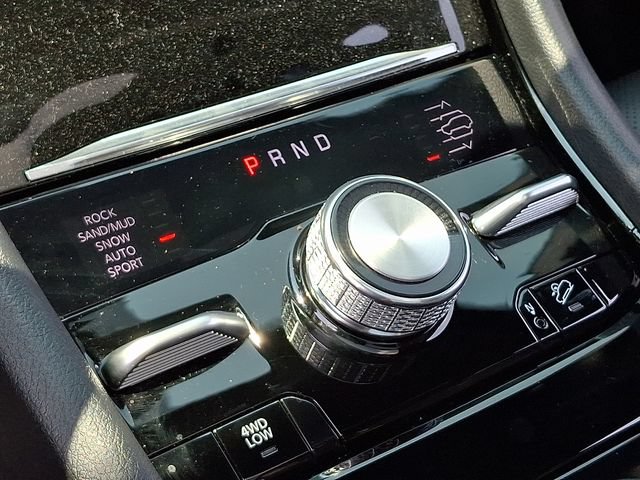 Used 2025 Jeep Grand Cherokee L Summit w/ Advanced Protech Group IV AWD/4WD image 15