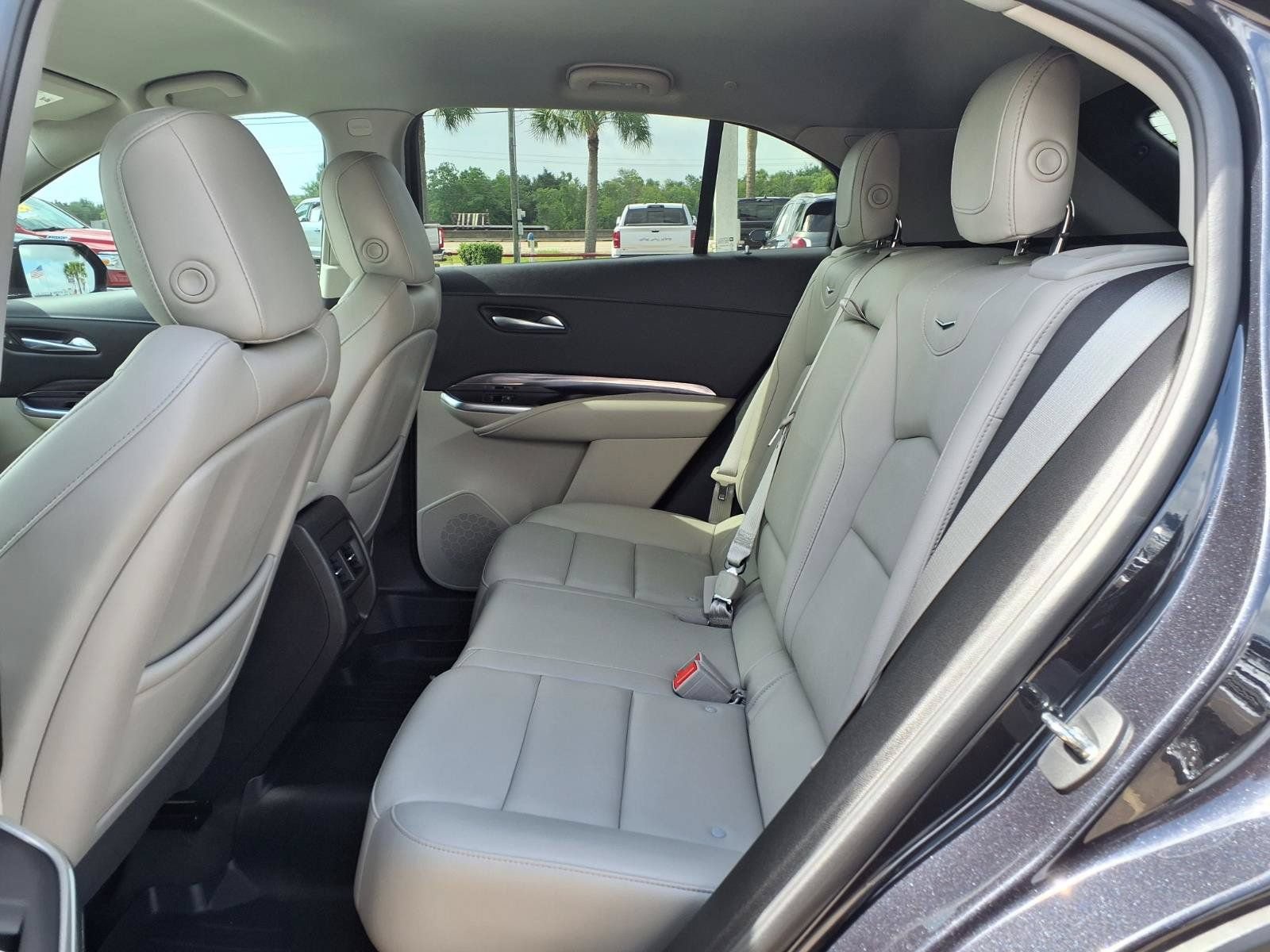 Used 2022 Cadillac XT4 Luxury FWD image 24