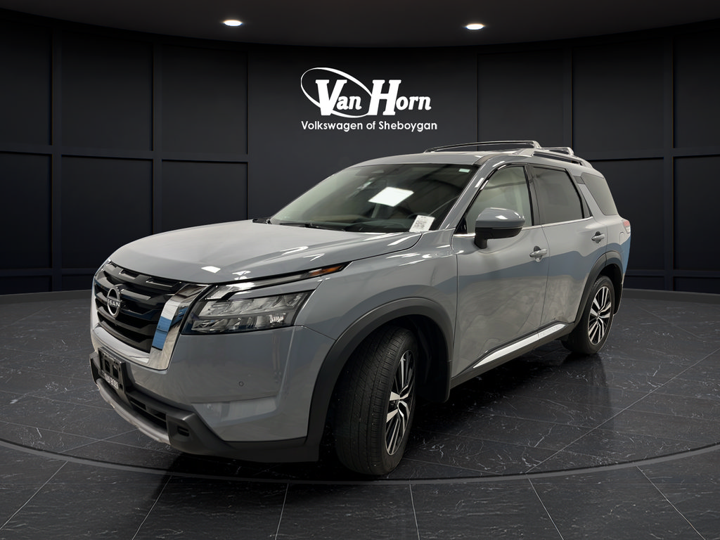 Used 2025 Nissan Pathfinder Platinum AWD/4WD image 3