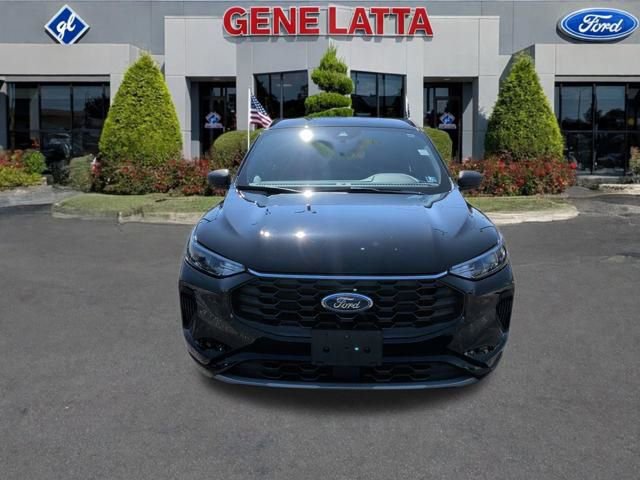 Certified 2024 Ford Escape ST-Line w/ Tech Pack #1 image 11