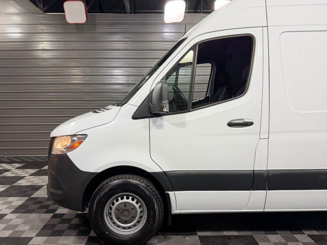 Used 2020 Mercedes-Benz Sprinter 2500 image 33